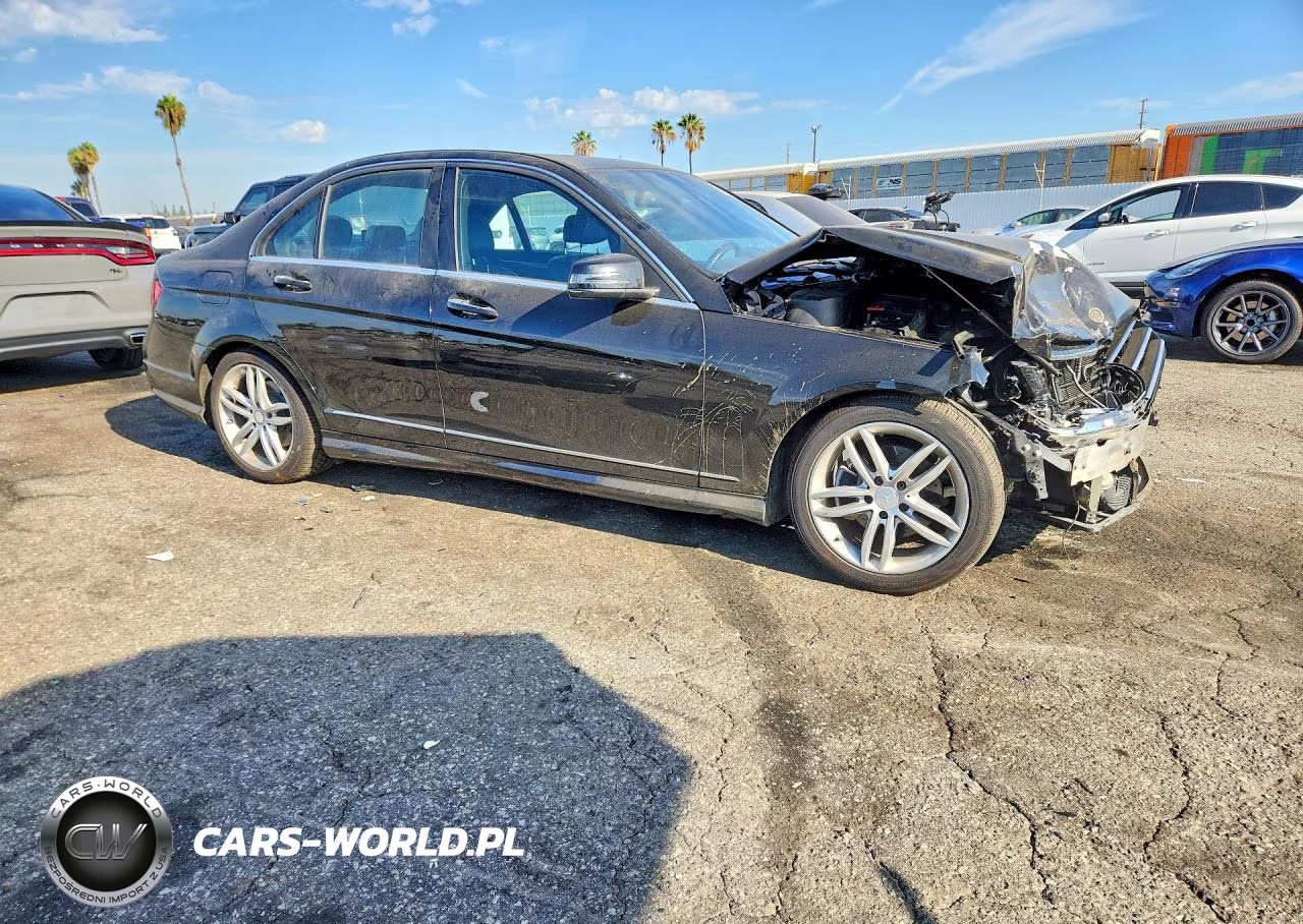 2014 Mercedes-Benz C 250 VIN:WDDGF4HB1ER311133 - 4