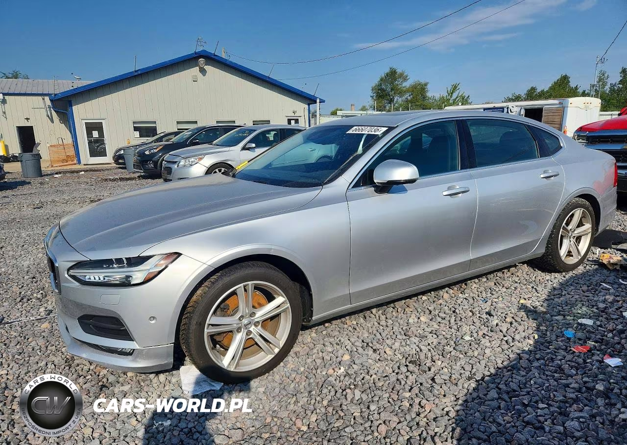 2018 Volvo S90 T5 Momentum – zdjęcie 1 z 12