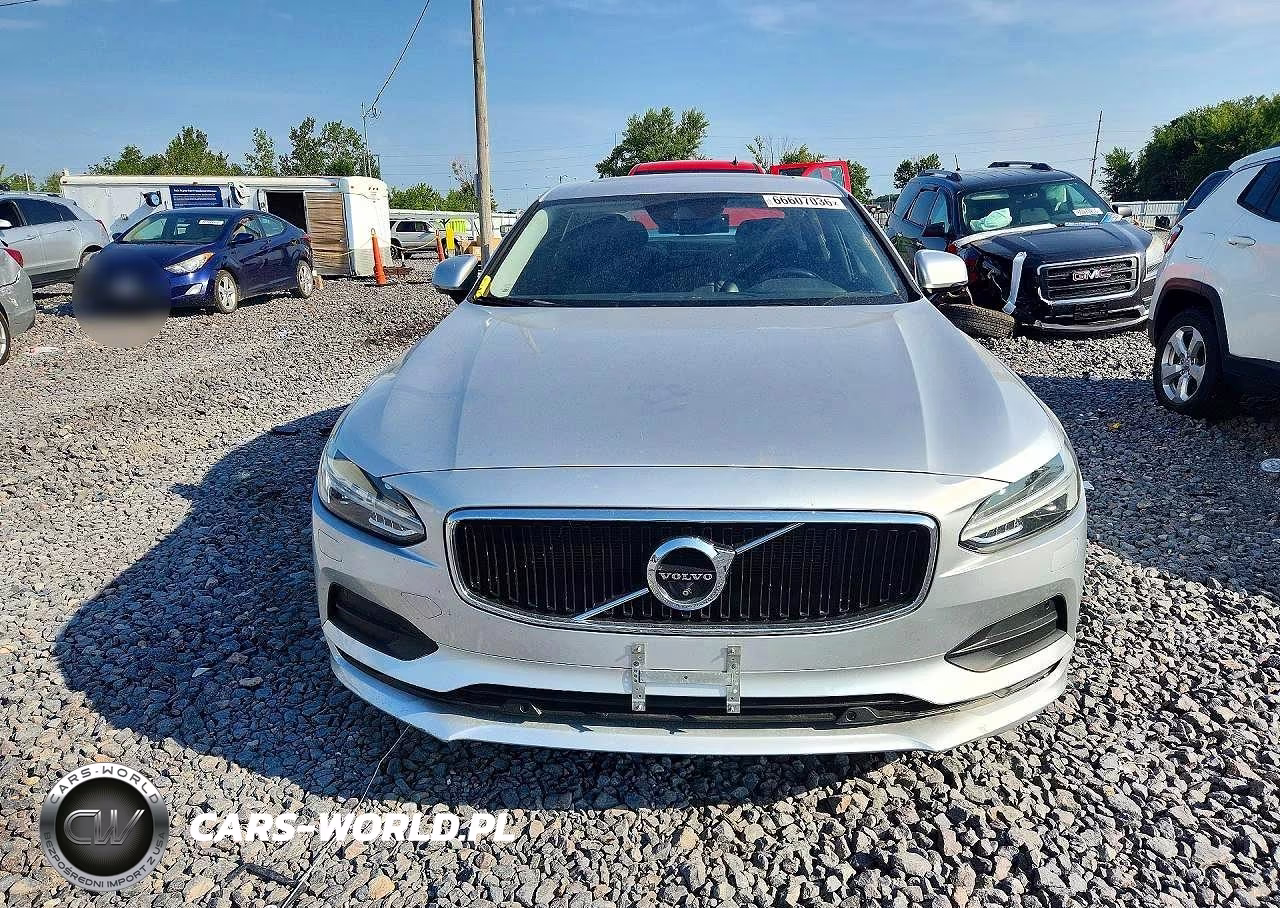 2018 Volvo S90 T5 Momentum VIN:LVY982MK2JP015155 - 5