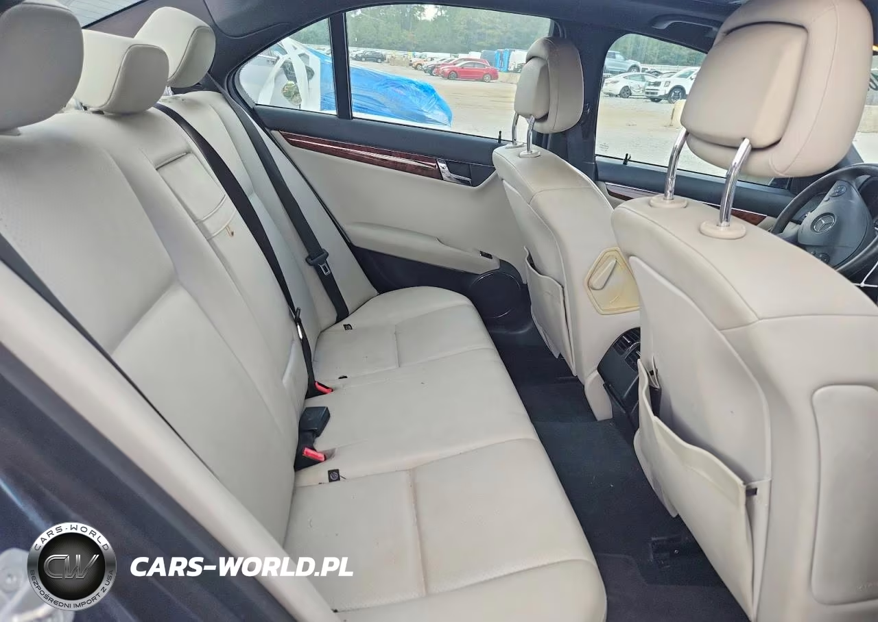 2011 Mercedes-Benz C 300 4Matic VIN:WDDGF8BB7BR141985 - 10