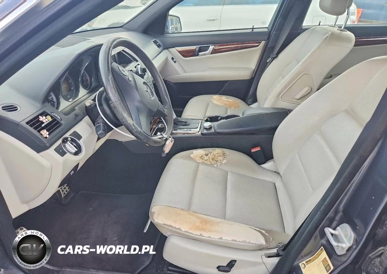 2011 Mercedes-Benz C 300 4Matic VIN:WDDGF8BB7BR141985 - 7