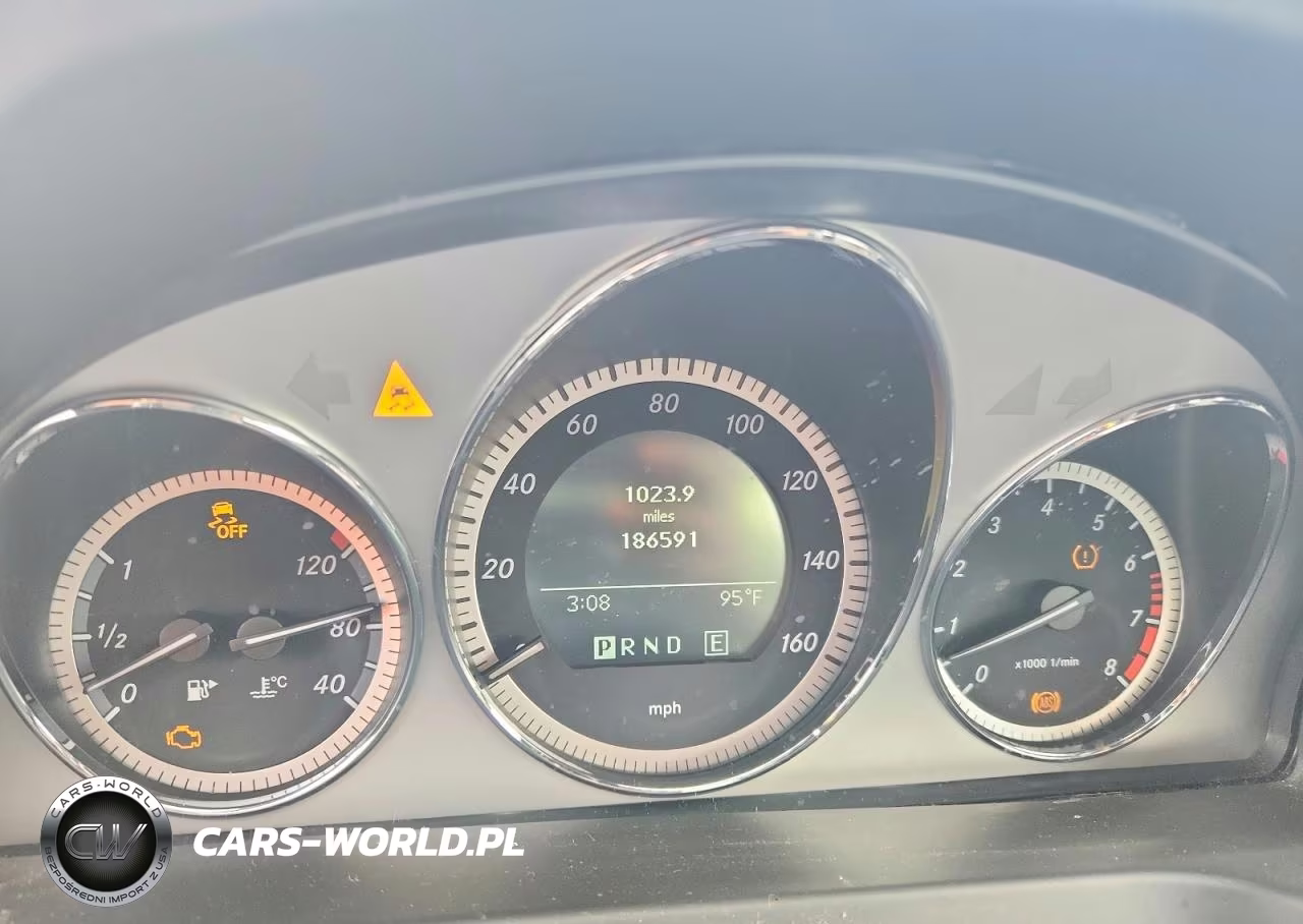 2011 Mercedes-Benz C 300 4Matic VIN:WDDGF8BB7BR141985 - 9