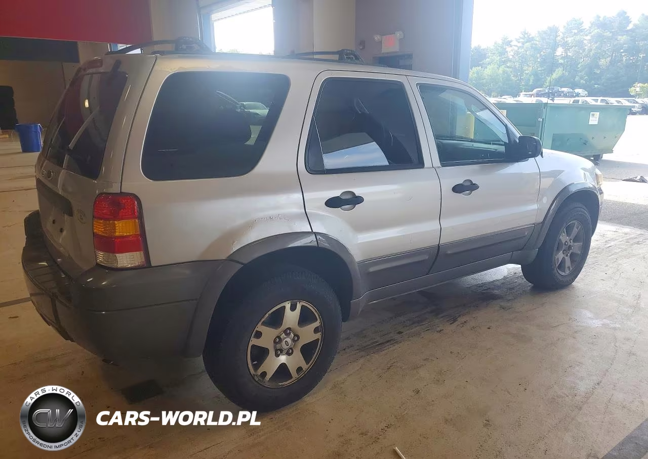 2005 Ford Escape Xlt VIN:1FMYU93165KA67418 - 3