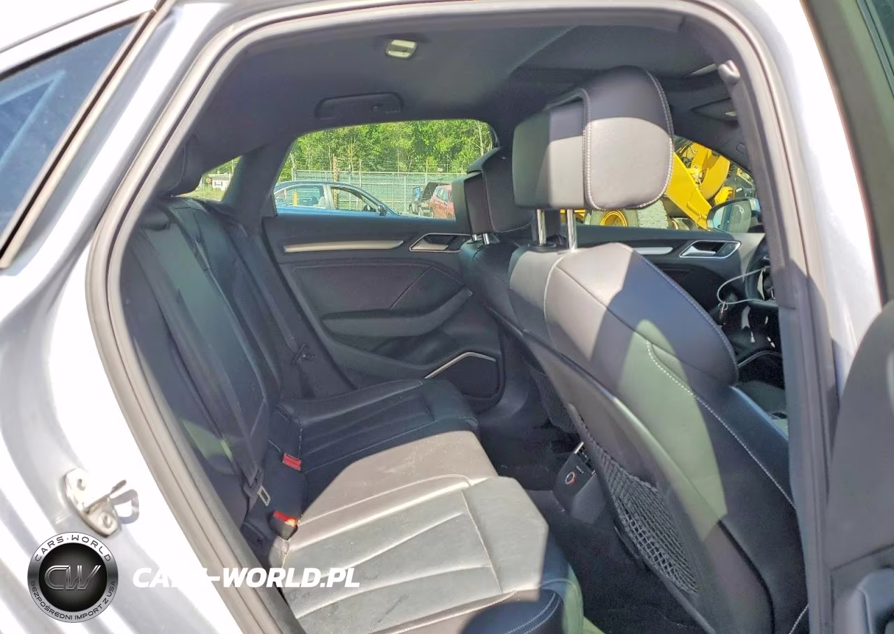 2015 Audi S3 Prestige VIN:WAUFFGFF1F1060303 - 10