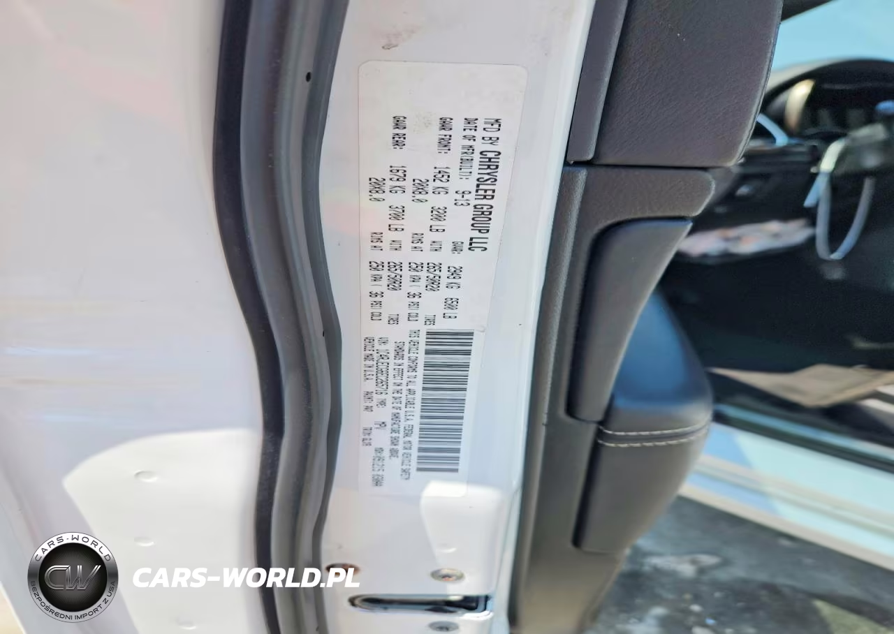 2014 Jeep Grand Cherokee Overland VIN:1C4RJECG6EC265716 - 13