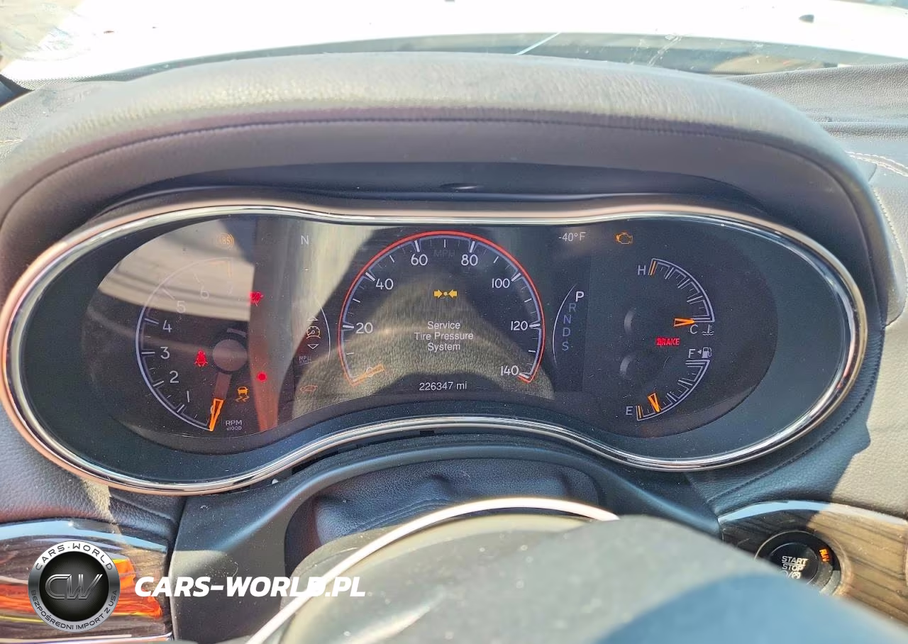 2014 Jeep Grand Cherokee Overland VIN:1C4RJECG6EC265716 - 9