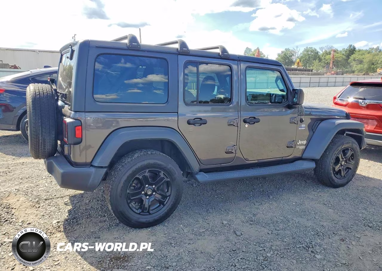 2018 Jeep Wrangler Unlimited Sport VIN:1C4HJXDG0JW112523 - 3