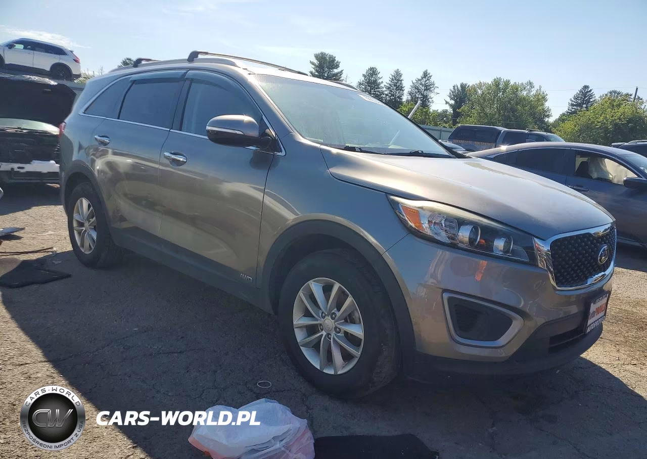 2018 Kia Sorento Lx VIN:5XYPGDA36JG376207 - 4