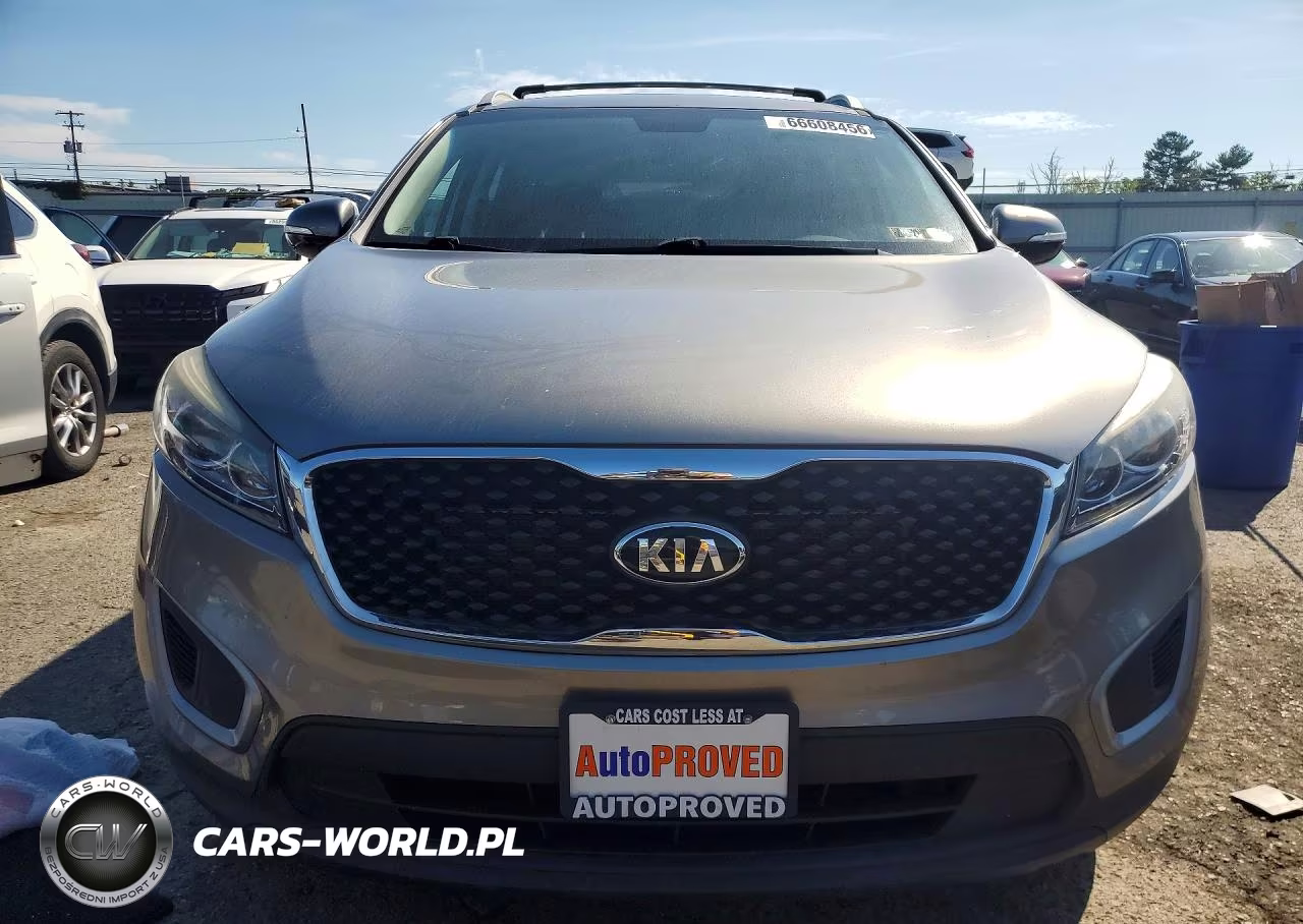 2018 Kia Sorento Lx VIN:5XYPGDA36JG376207 - 5
