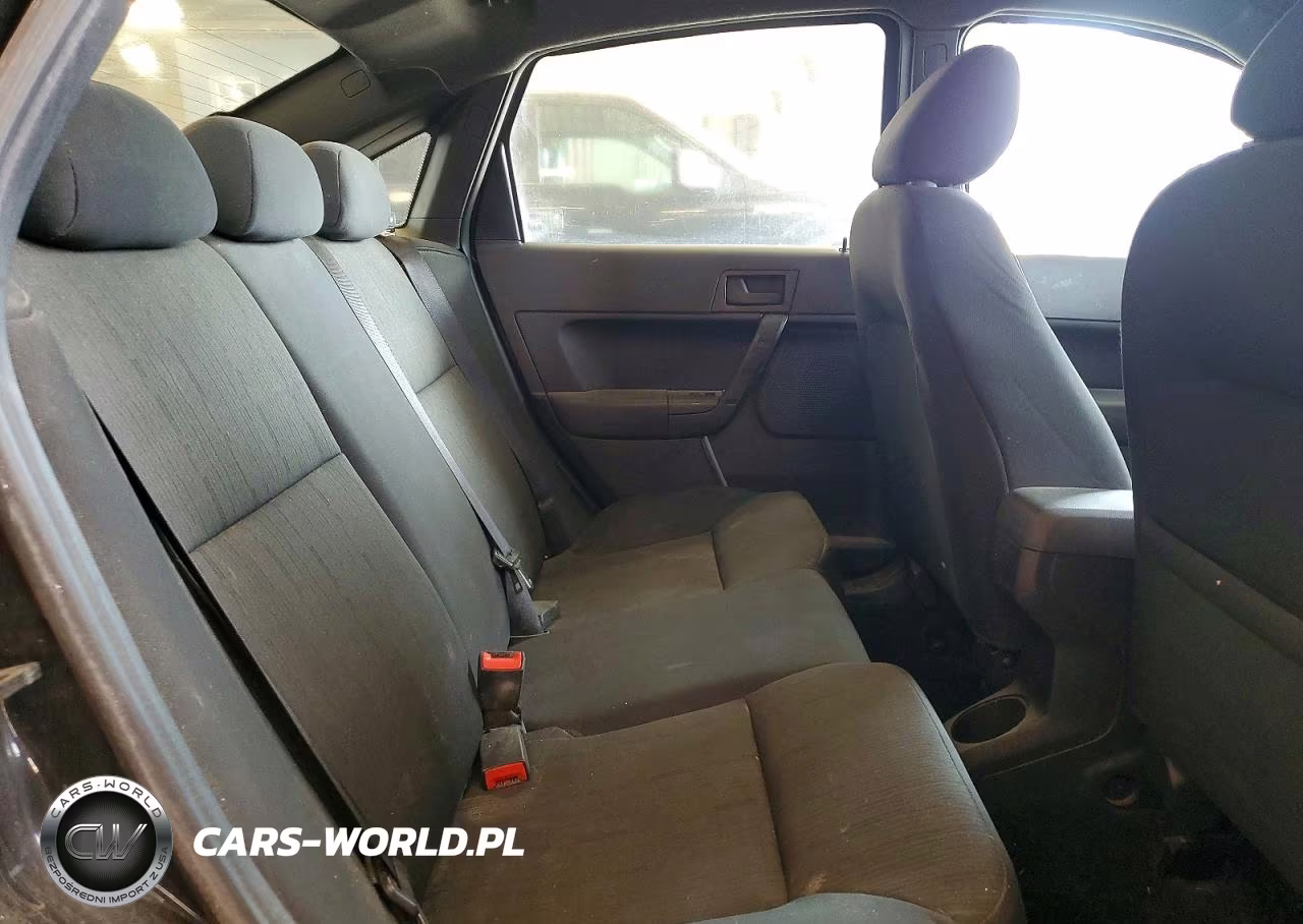 2010 Ford Focus Se VIN:1FAHP3FN0AW248658 - 10