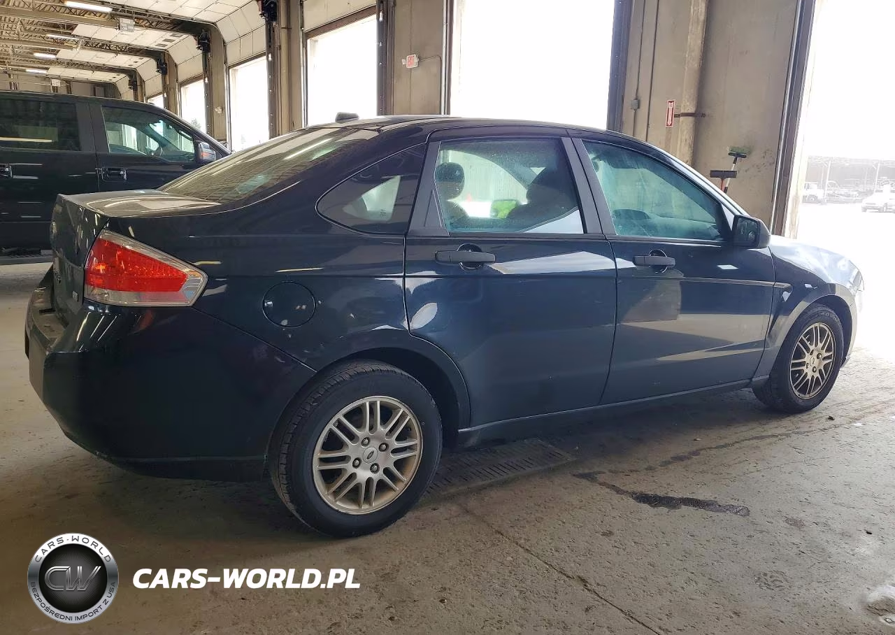 2010 Ford Focus Se VIN:1FAHP3FN0AW248658 - 3