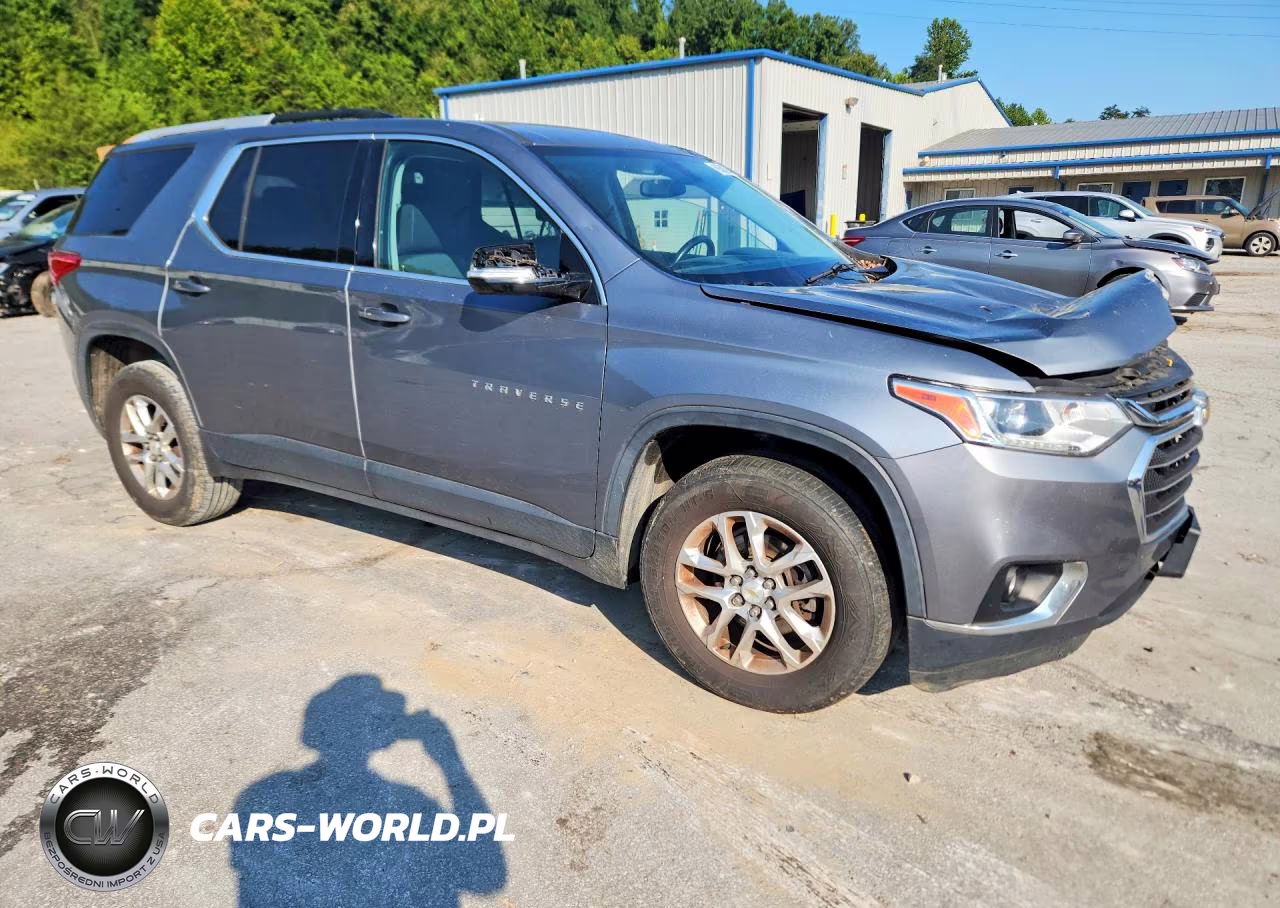 2018 Chevrolet Traverse Lt VIN:1GNERGKW7JJ141706 - 4