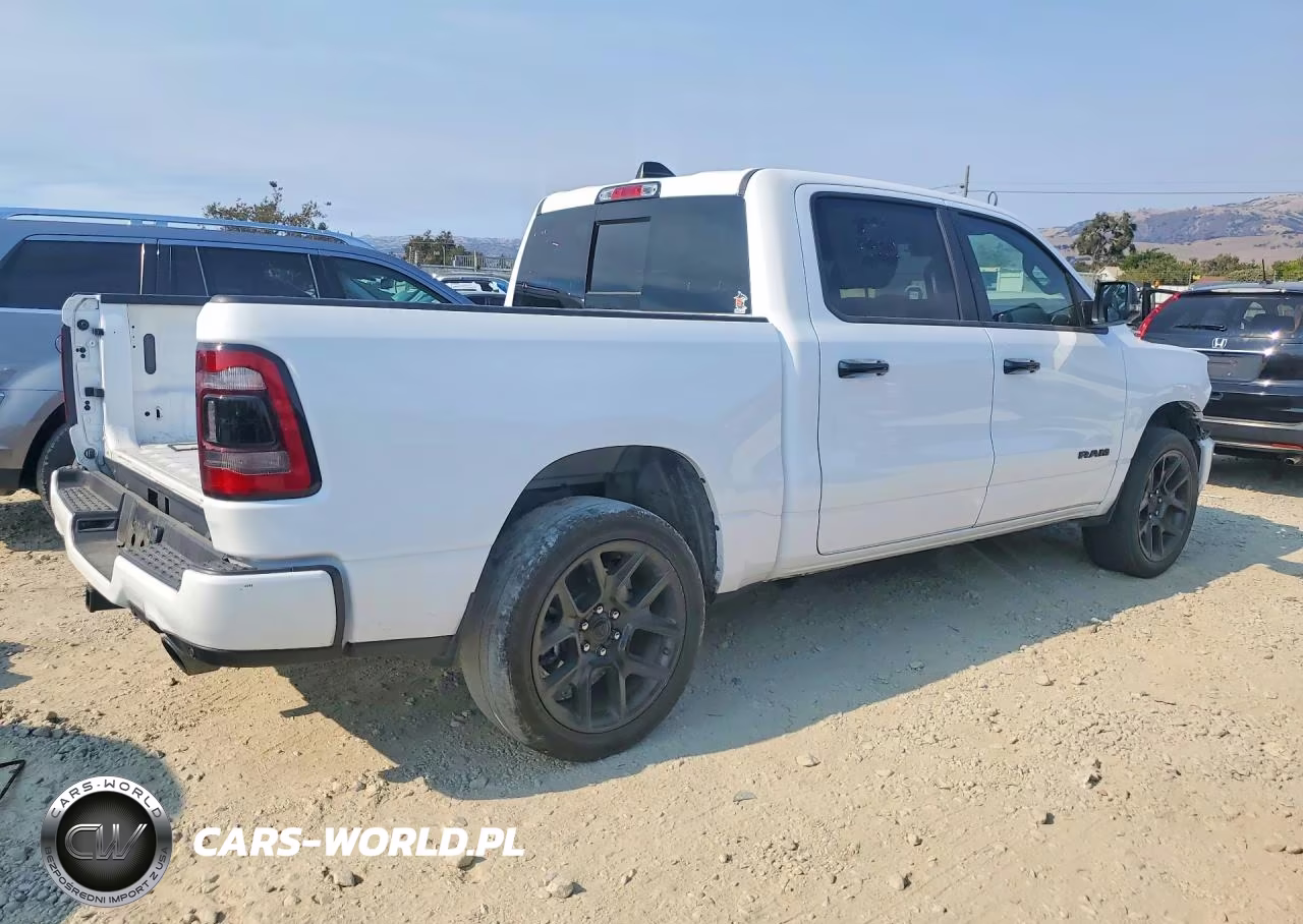 2024 Ram 1500 Laramie VIN:1C6SRFJT7RN204862 - 3