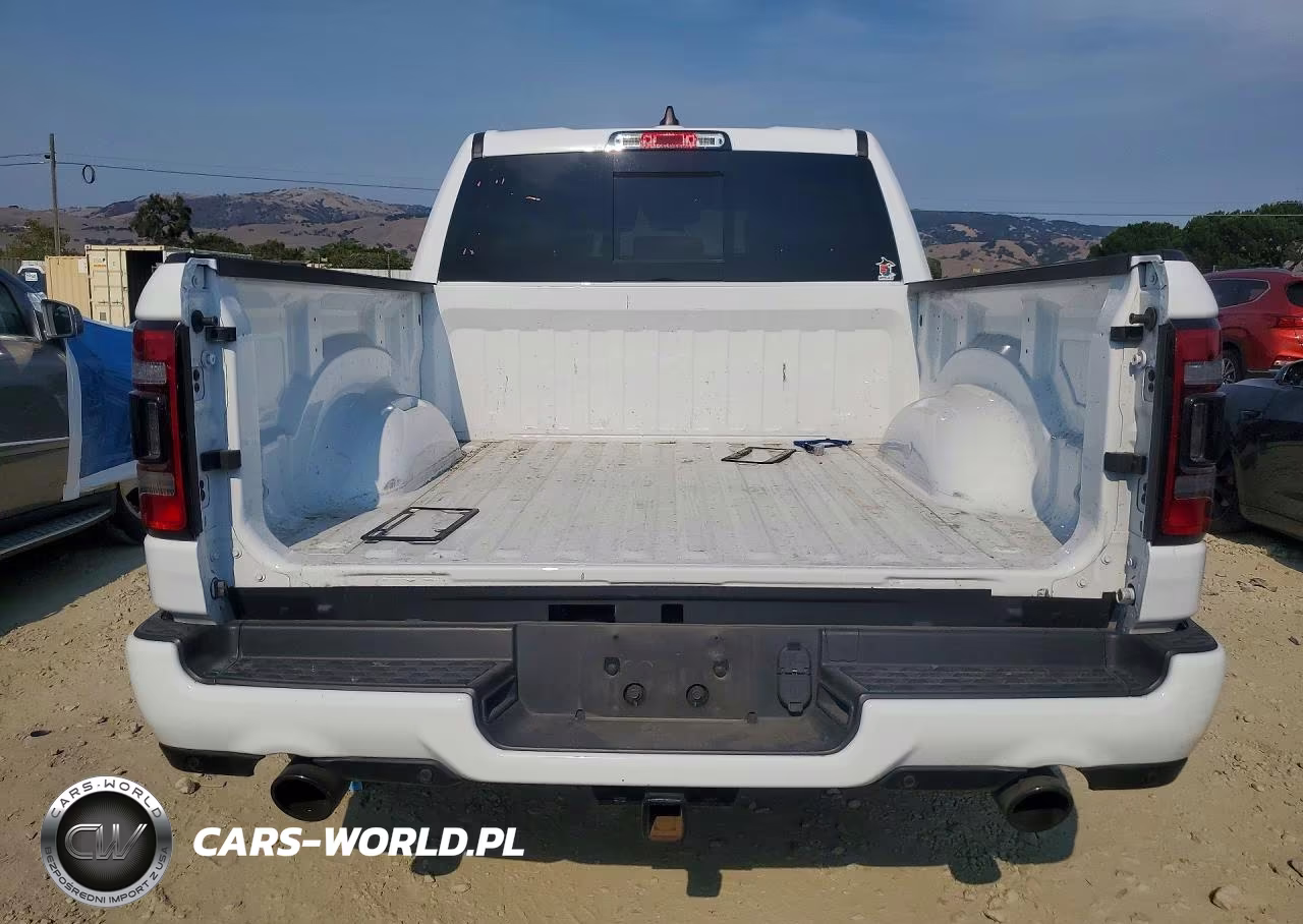 2024 Ram 1500 Laramie VIN:1C6SRFJT7RN204862 - 6