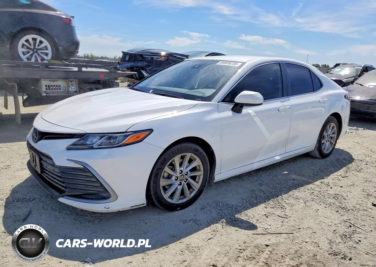 2023 Toyota Camry Le