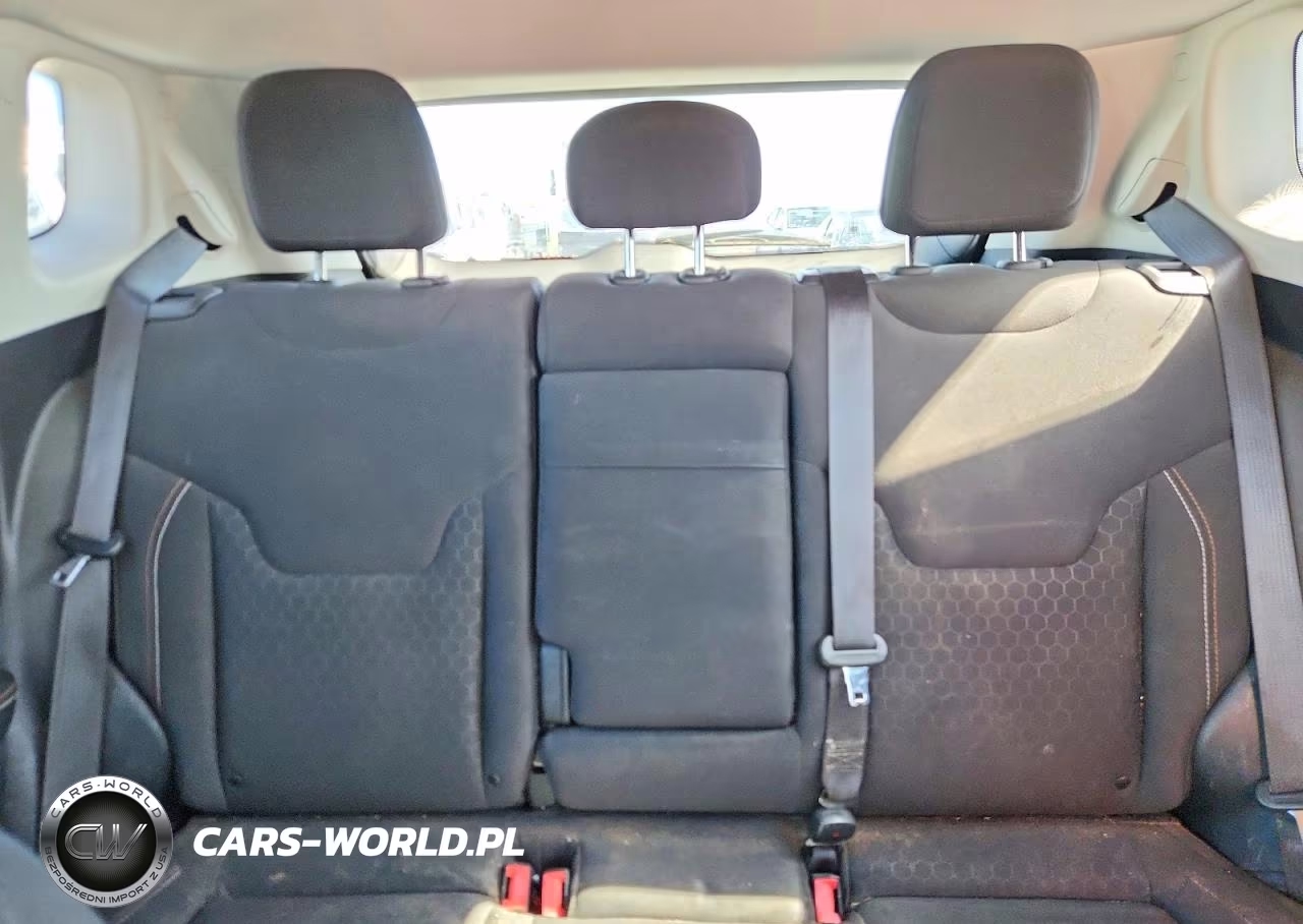 2017 Jeep Compass Sport VIN:3C4NJCAB4HT658214 - 10