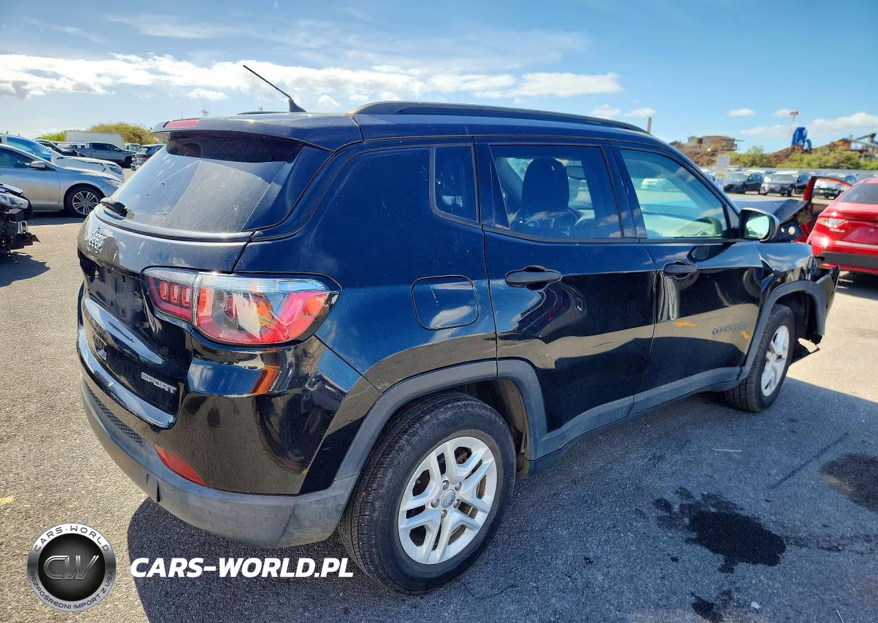 2017 Jeep Compass Sport VIN:3C4NJCAB4HT658214 - 3