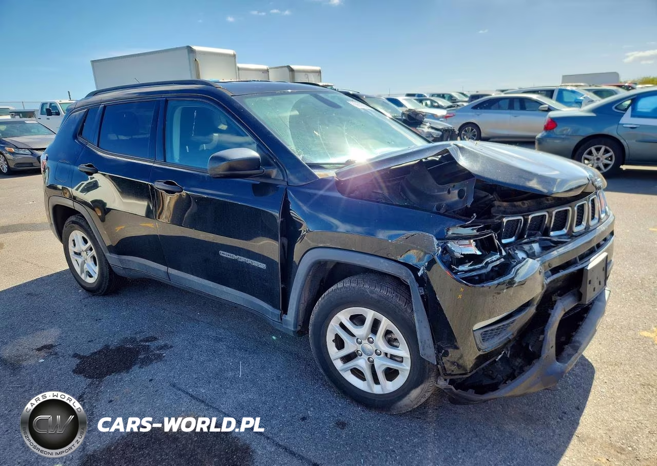 2017 Jeep Compass Sport VIN:3C4NJCAB4HT658214 - 4
