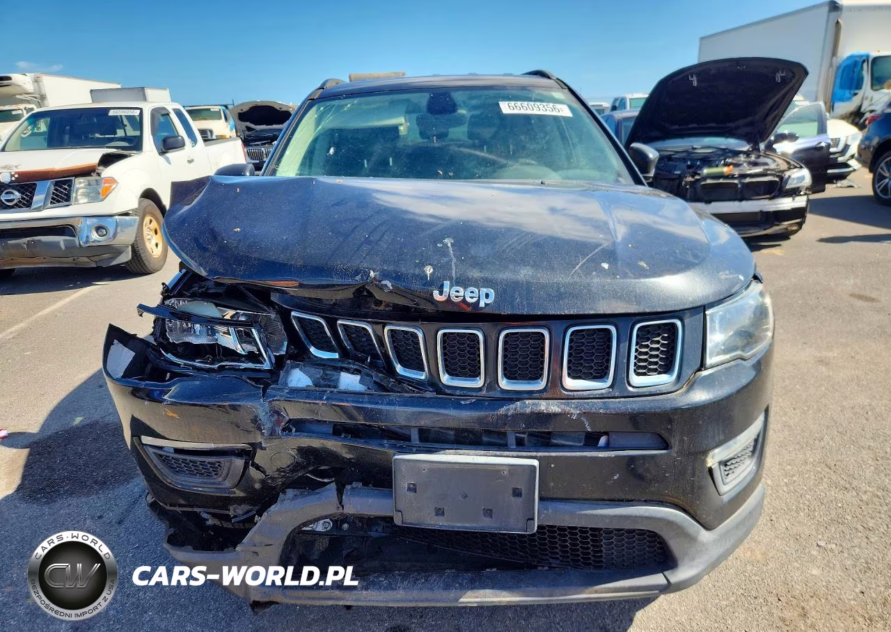 2017 Jeep Compass Sport VIN:3C4NJCAB4HT658214 - 5