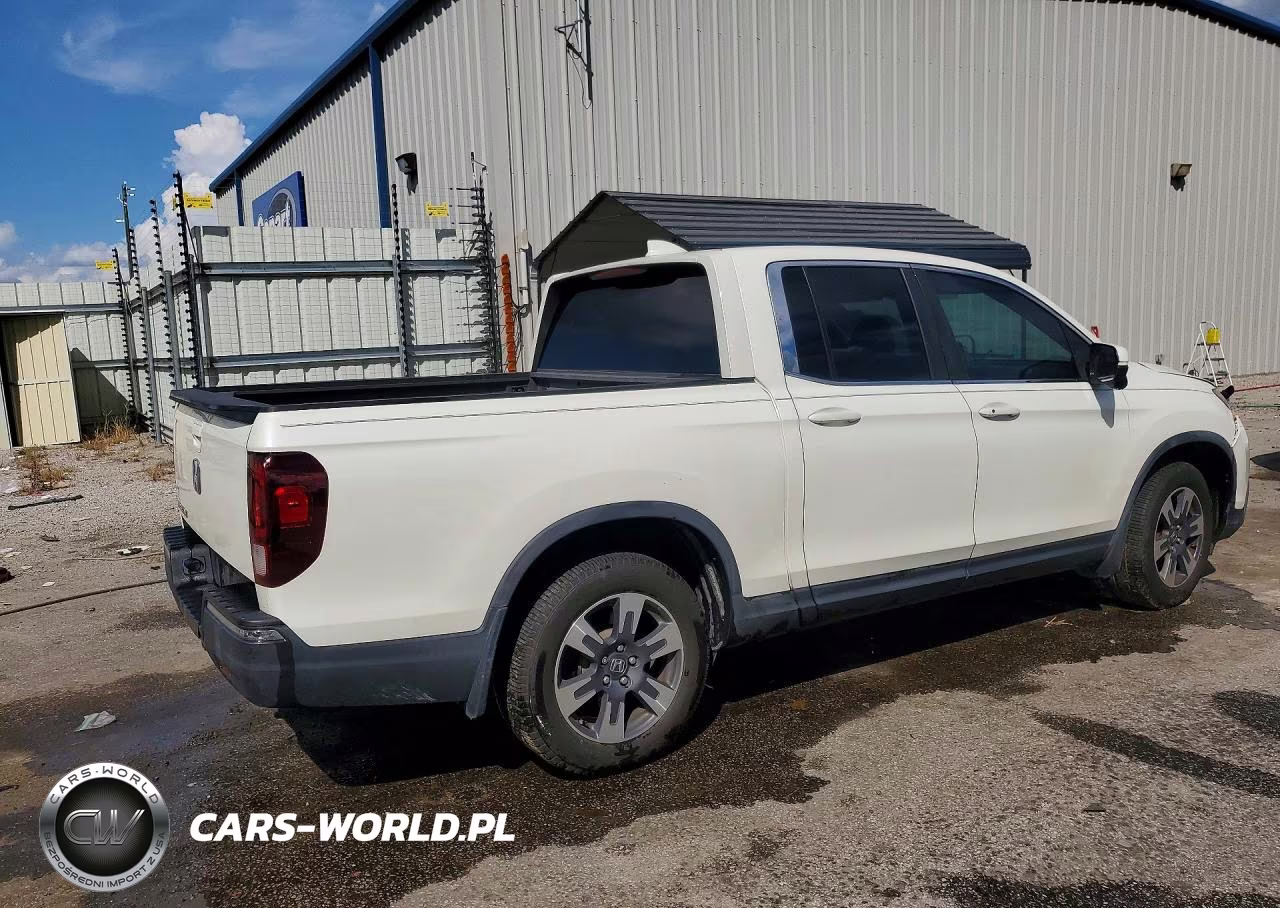 2018 Honda Ridgeline Rtl VIN:5FPYK2F67JB002634 - 3