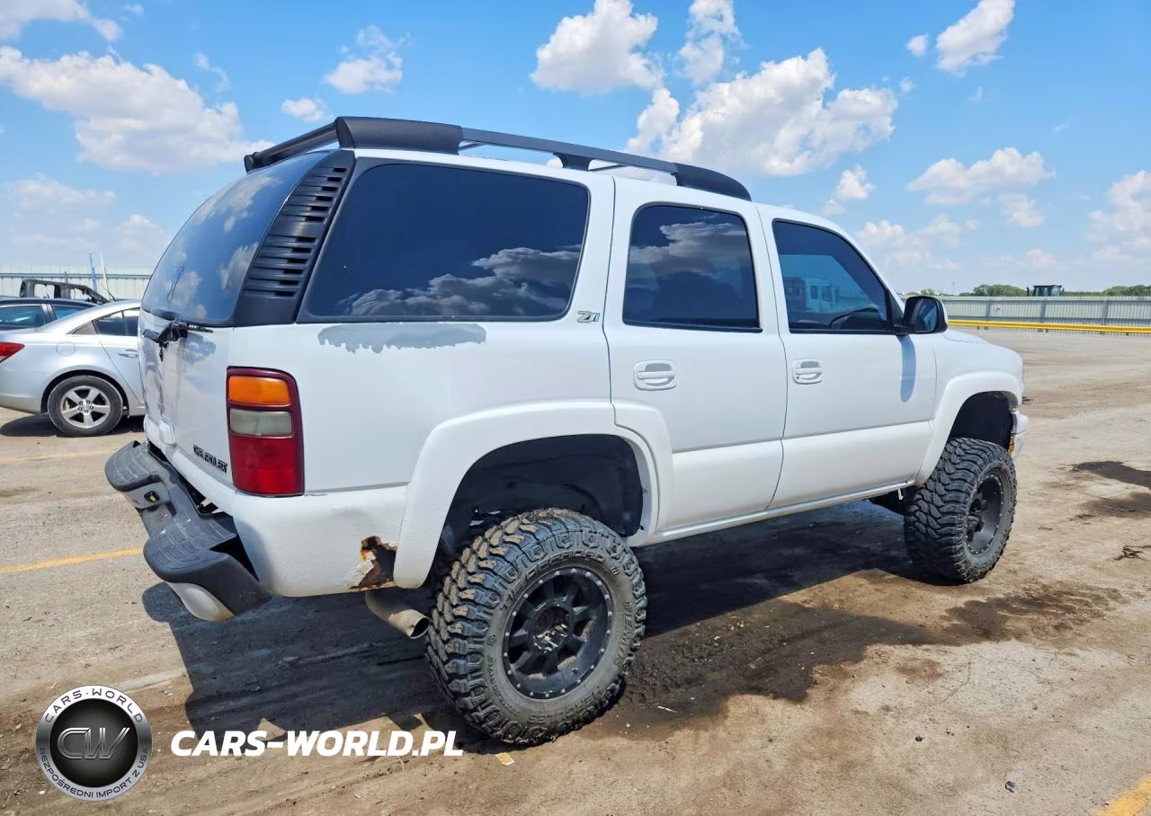 2002 Chevrolet Tahoe K1500 VIN:1GNEK13Z92R153448 - 3