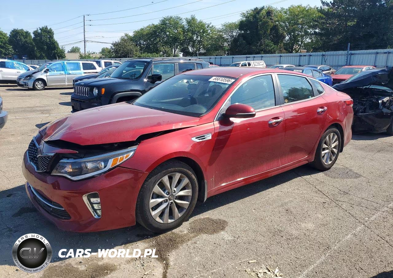 2018 Kia Optima S VIN:5XXGT4L31JG217754 - 1