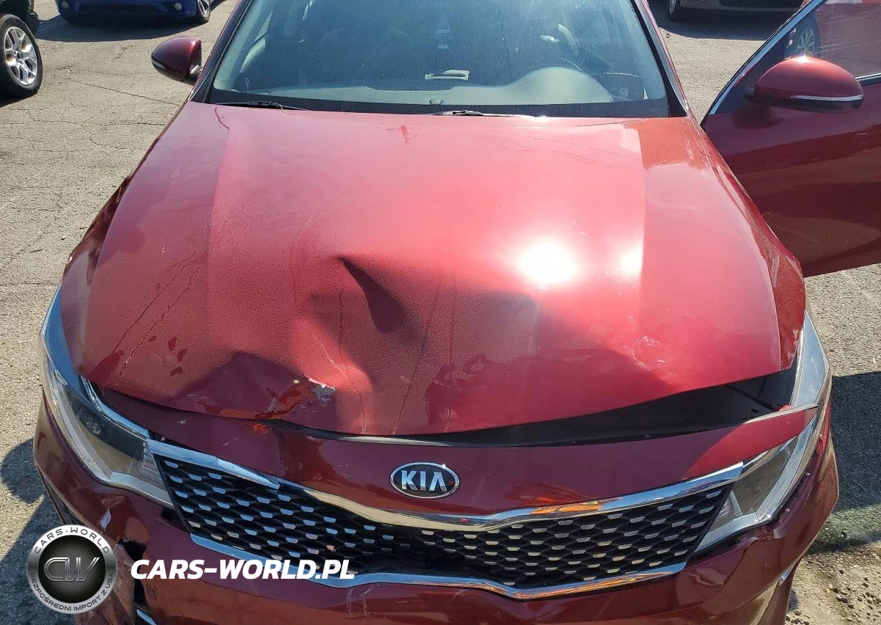 2018 Kia Optima S VIN:5XXGT4L31JG217754 - 11