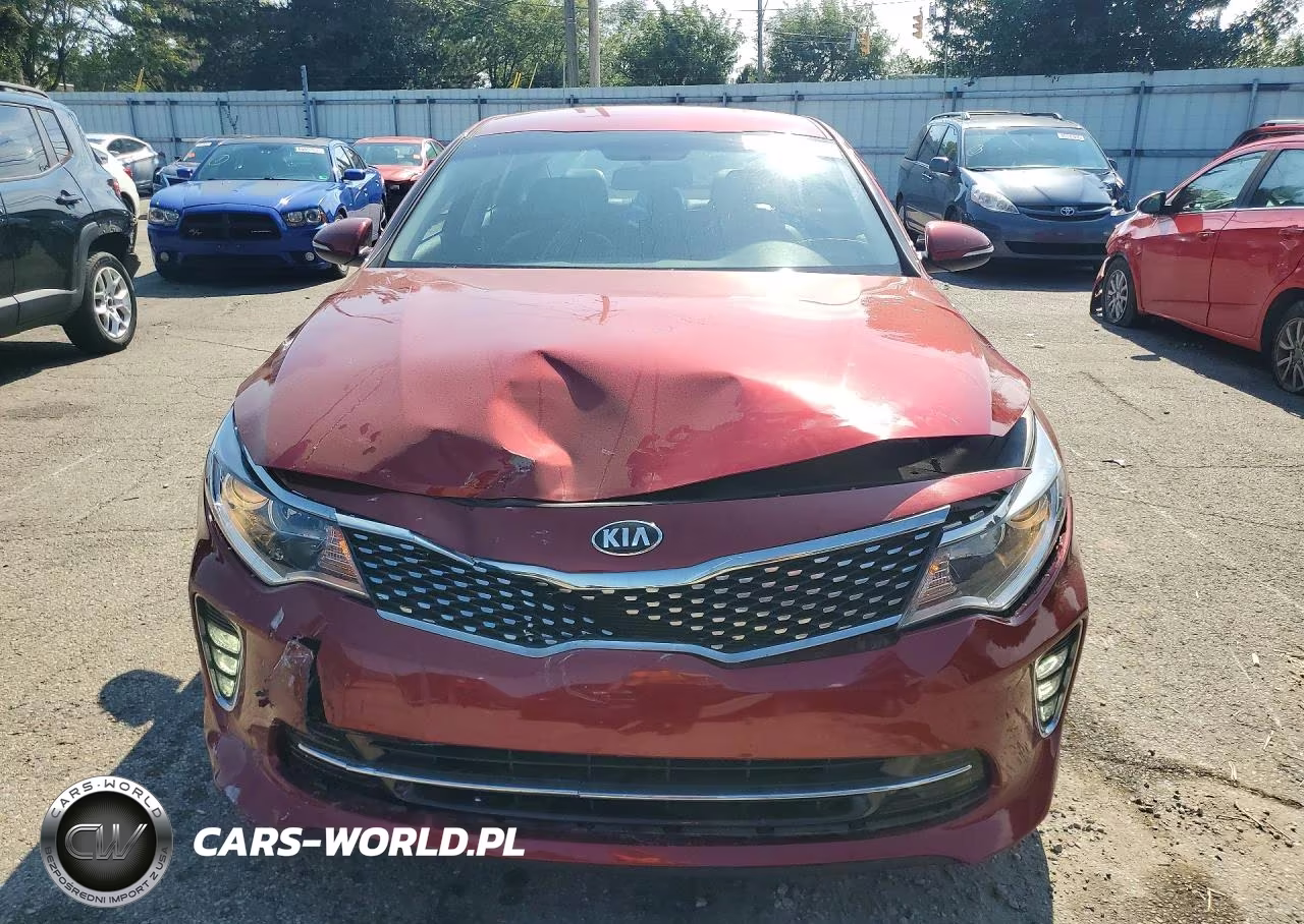 2018 Kia Optima S VIN:5XXGT4L31JG217754 - 5