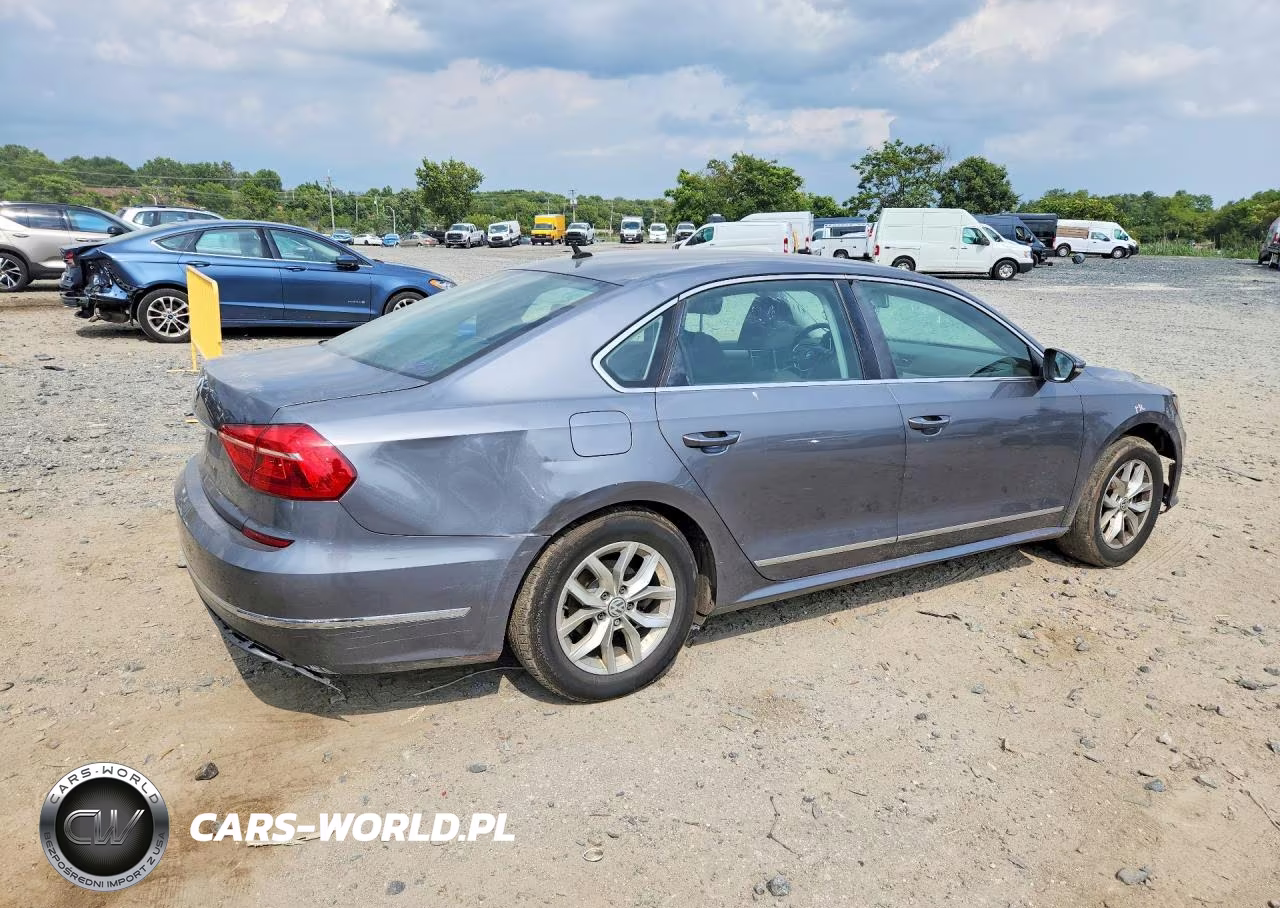2016 Volkswagen Passat S VIN:1VWAT7A35GC009523 - 3