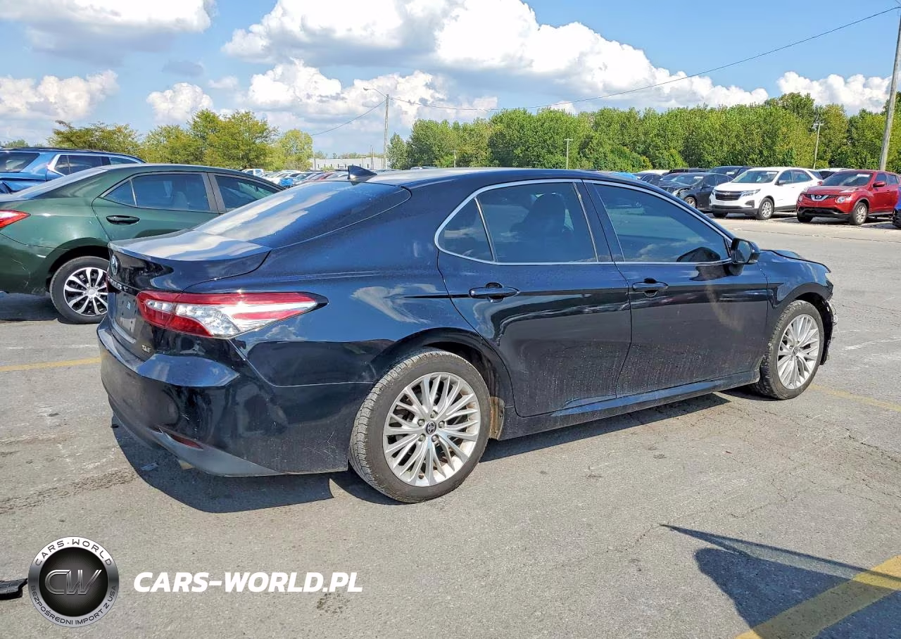 2020 Toyota Camry Xle VIN:4T1F11AK9LU950587 - 3