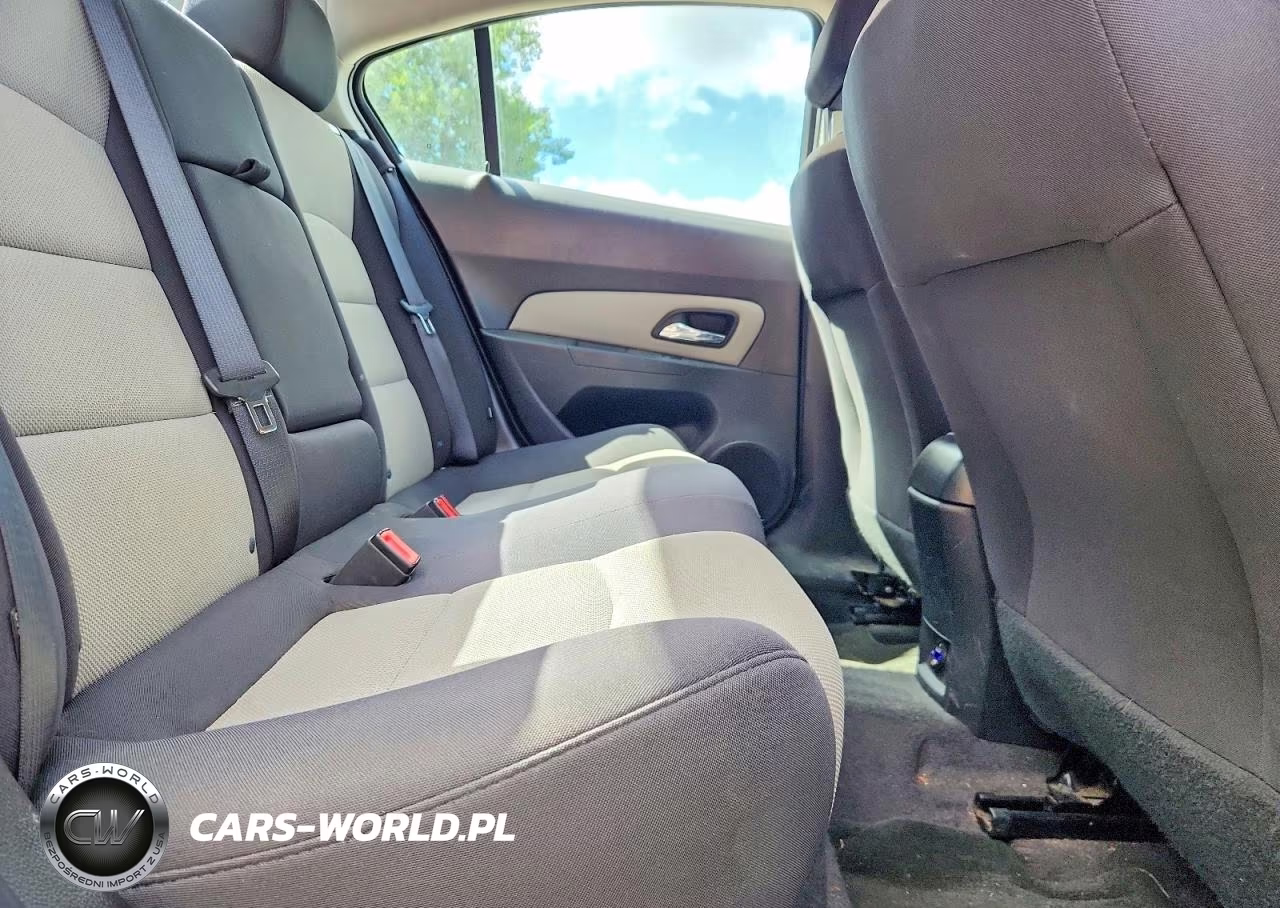 2014 Chevrolet Cruze Ls VIN:1G1PA5SH0E7470029 - 10