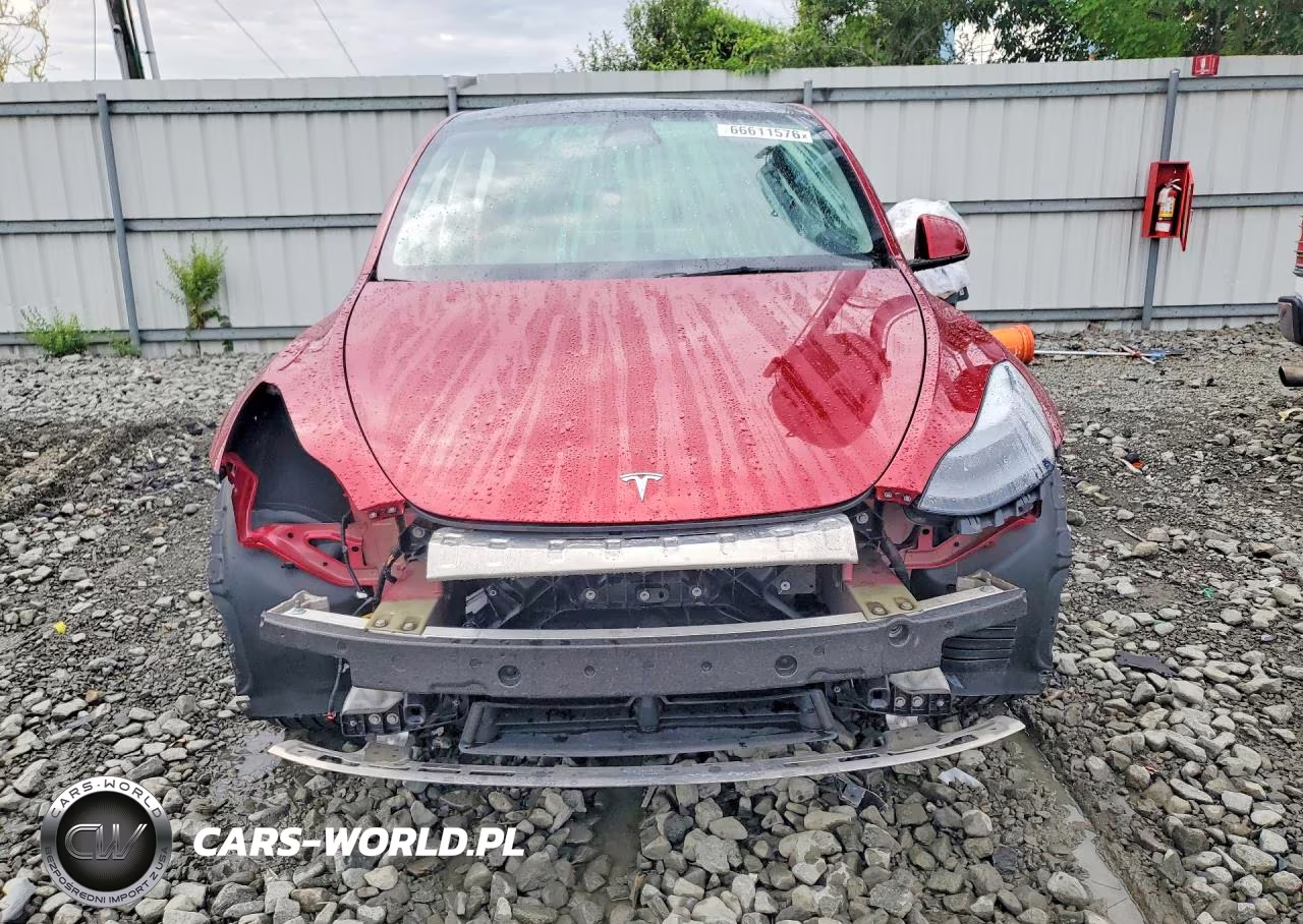 2024 Tesla Model Y VIN:7SAYGDEE2RF083569 - 5