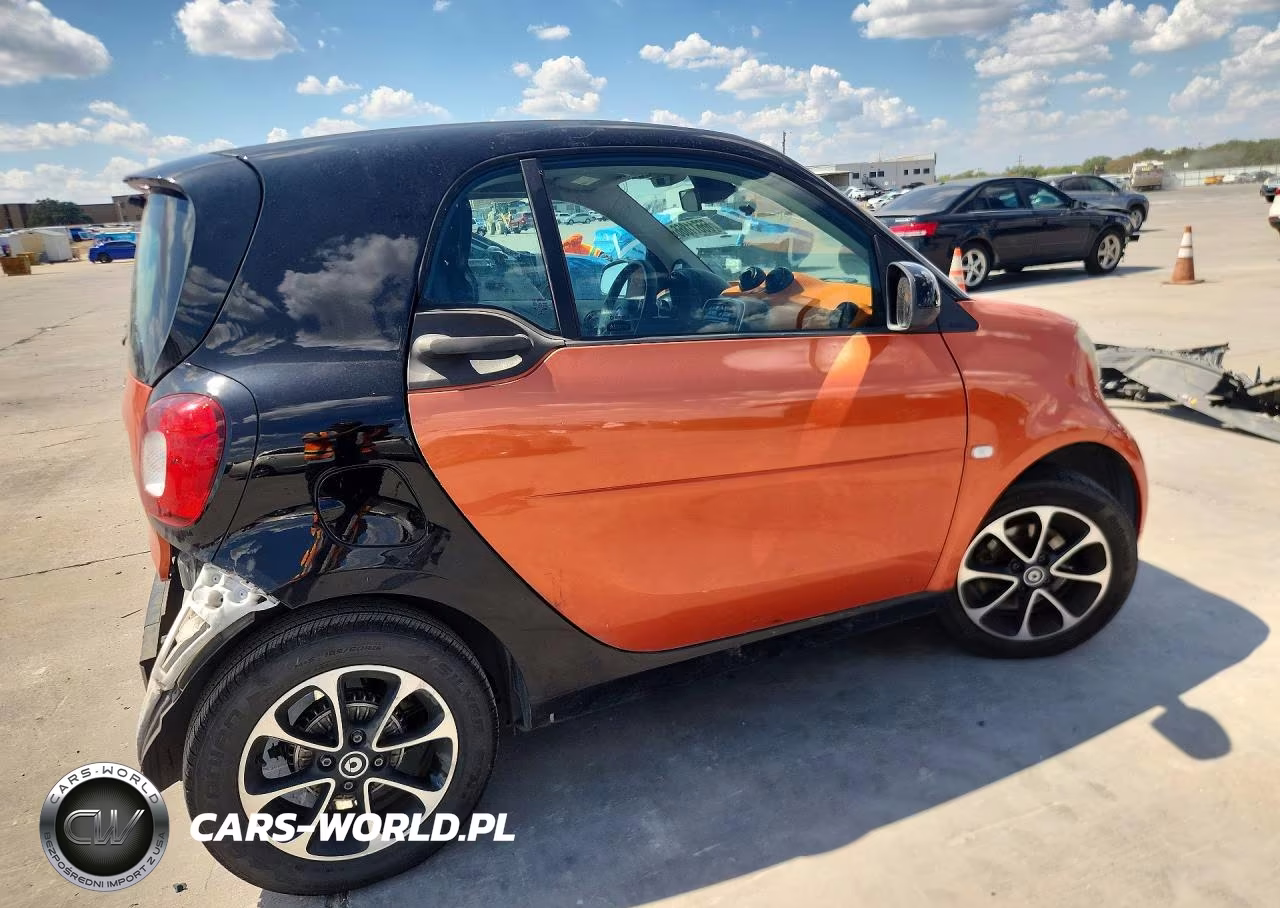 2016 Smart Fortwo VIN:WMEFJ5DA3GK078778 - 3