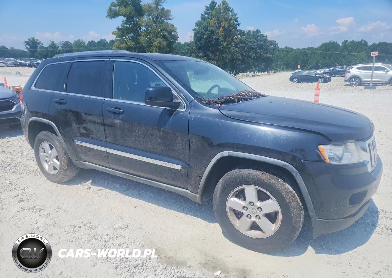 2011 Jeep Grand Cherokee Laredo VIN:1J4RS4GGXBC533898 - 4