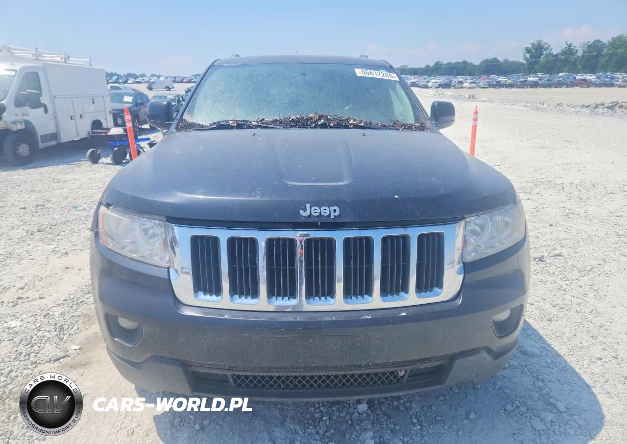 2011 Jeep Grand Cherokee Laredo VIN:1J4RS4GGXBC533898 - 5