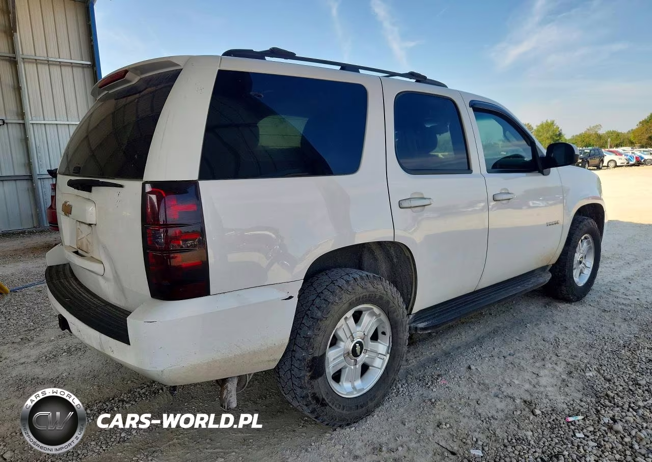 2013 Chevrolet Tahoe K1500 Ls VIN:1GNSKAE0XDR243731 - 3