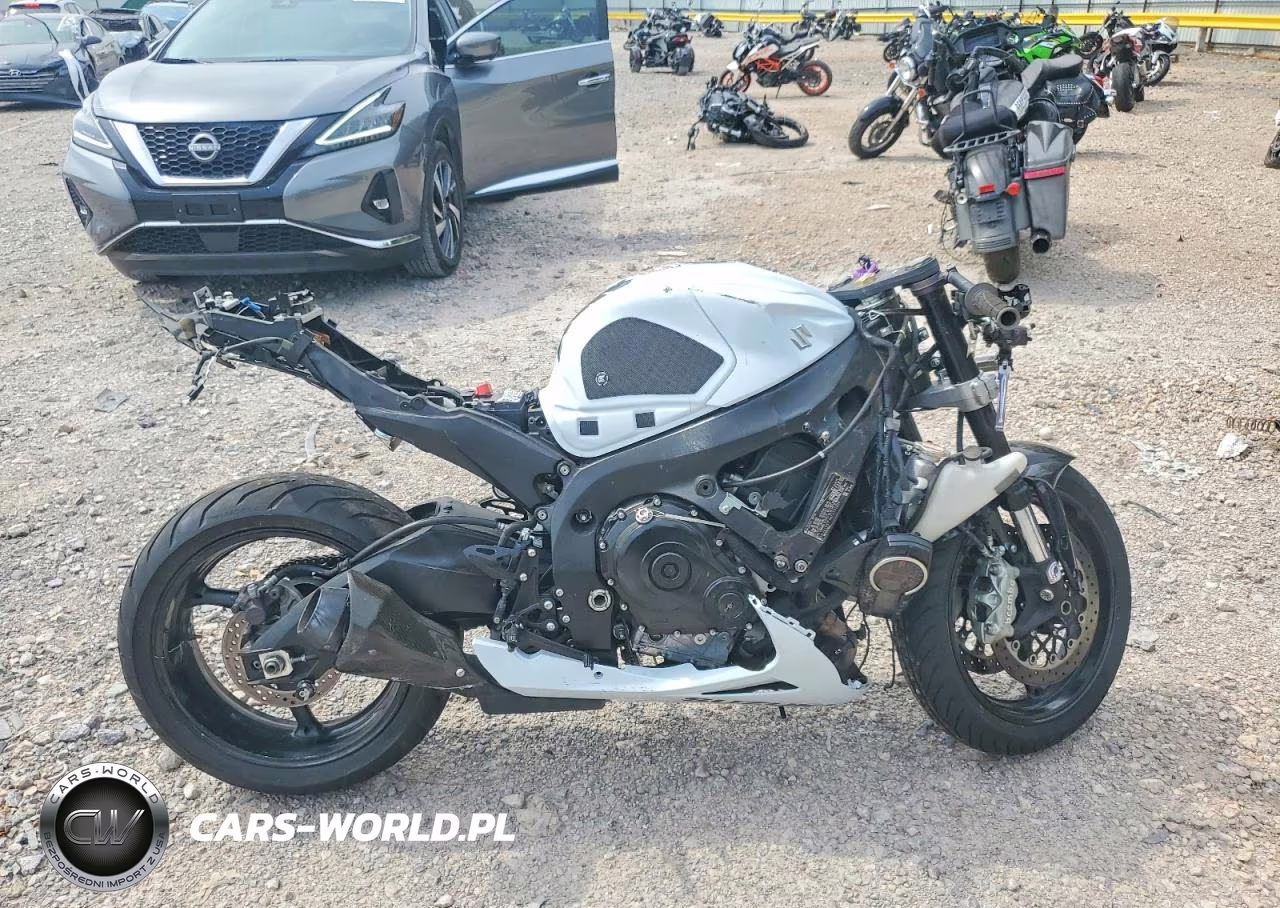 2015 Suzuki Gsx-R600 – zdjęcie 1 z 9