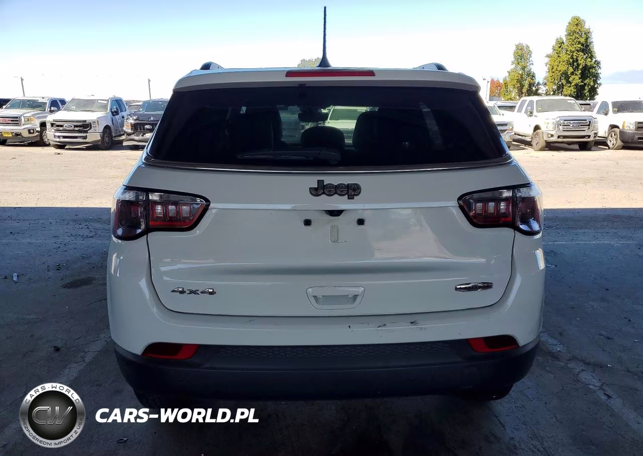 2025 Jeep Compass Latitude VIN:3C4NJDBN2ST549031 - 6