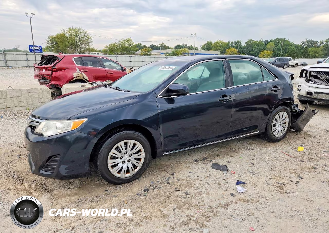 2012 Toyota Camry Le – zdjęcie 1 z 13