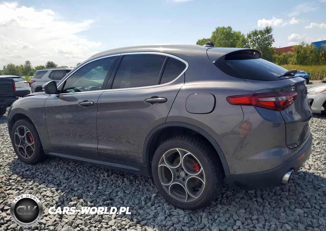 2018 Alfa Romeo Stelvio VIN:ZASFAKANXJ7B83288 - 2