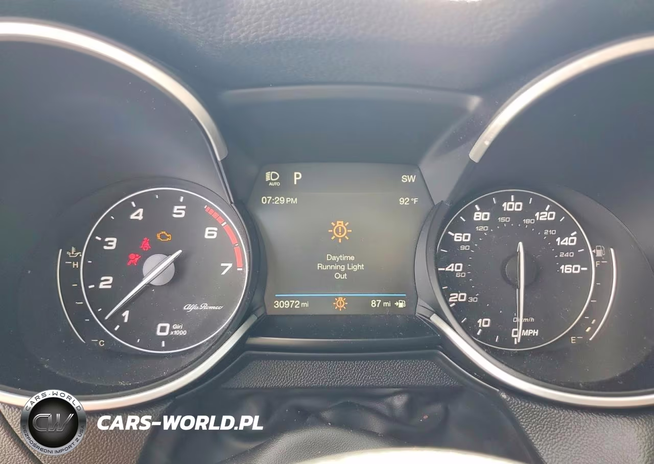 2018 Alfa Romeo Stelvio VIN:ZASFAKANXJ7B83288 - 9
