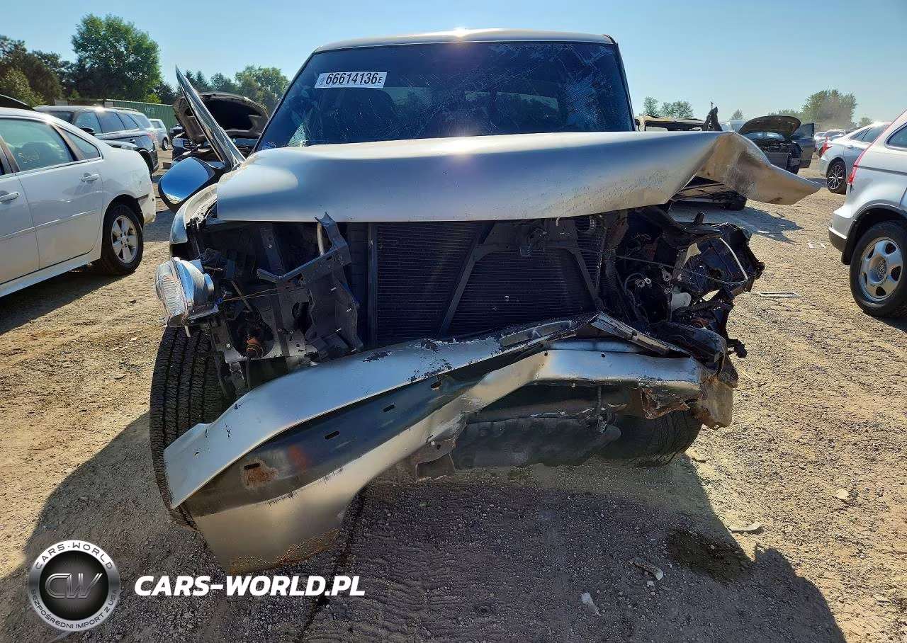 2000 Chevrolet Silverado C1500 VIN:2GCEC19V4Y1170024 - 5