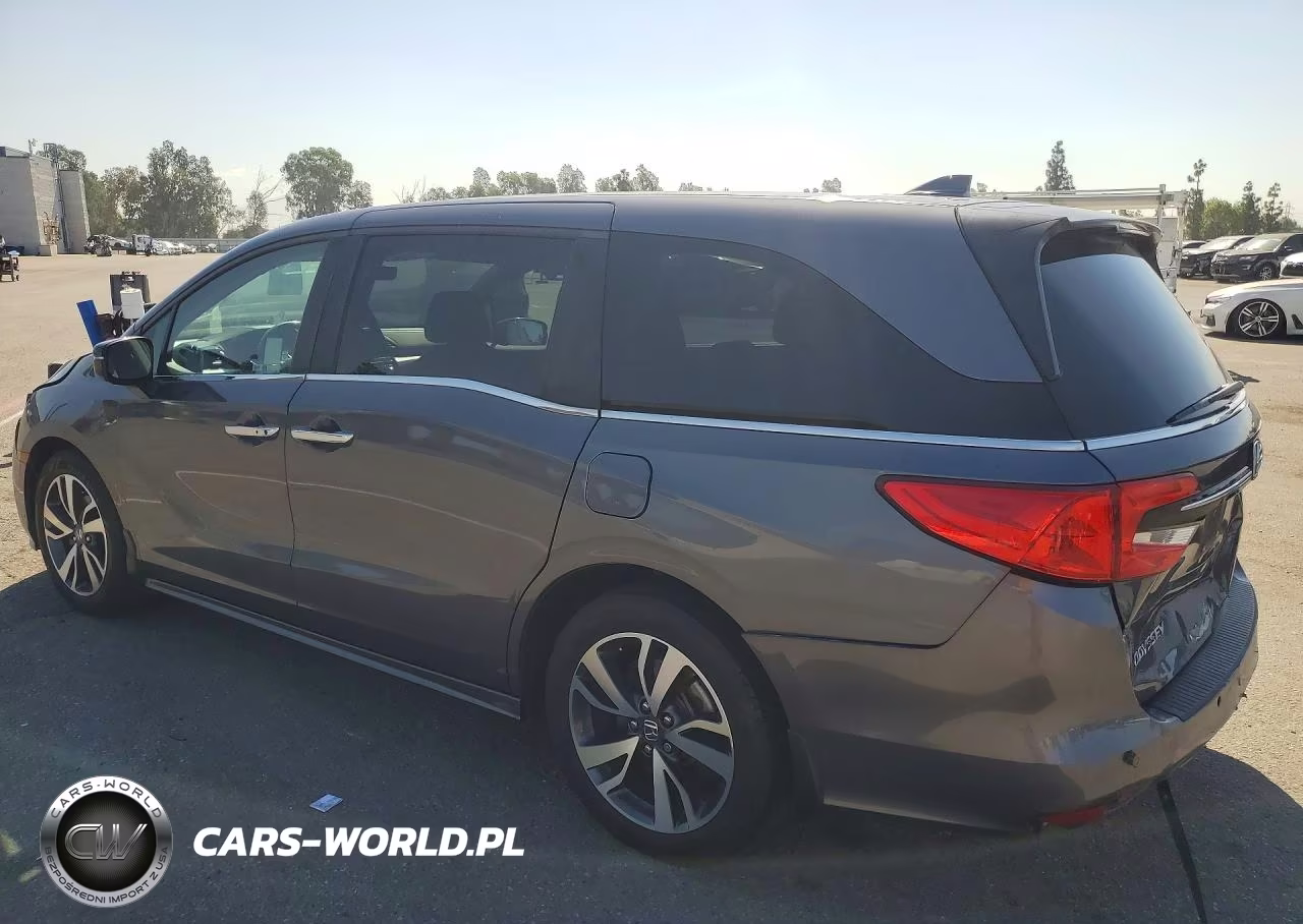 2023 Honda Odyssey Touring VIN:5FNRL6H80PB039646 - 2