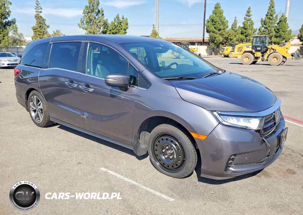 2023 Honda Odyssey Touring VIN:5FNRL6H80PB039646 - 4