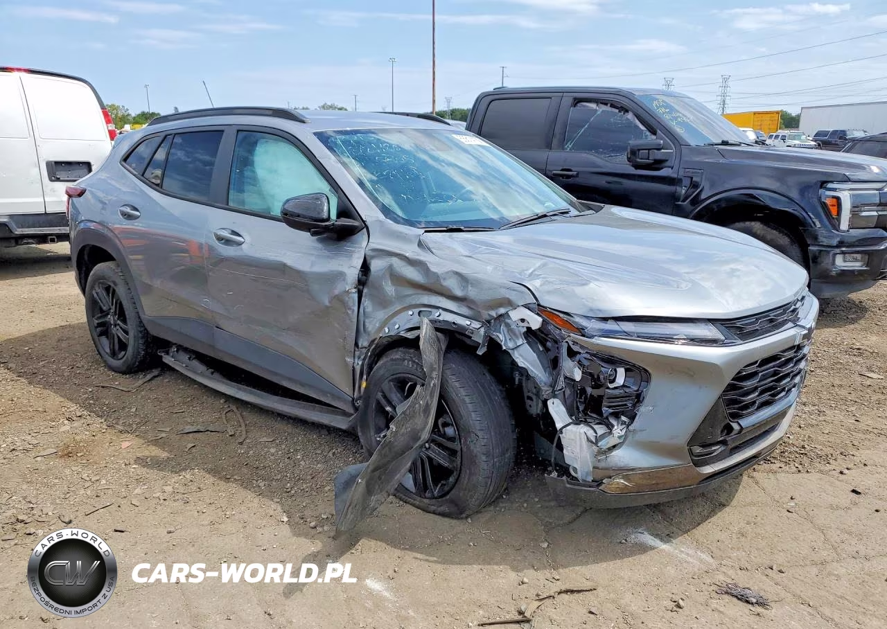 2025 Chevrolet Trax Activ VIN:KL77LKEP2SC012401 - 4