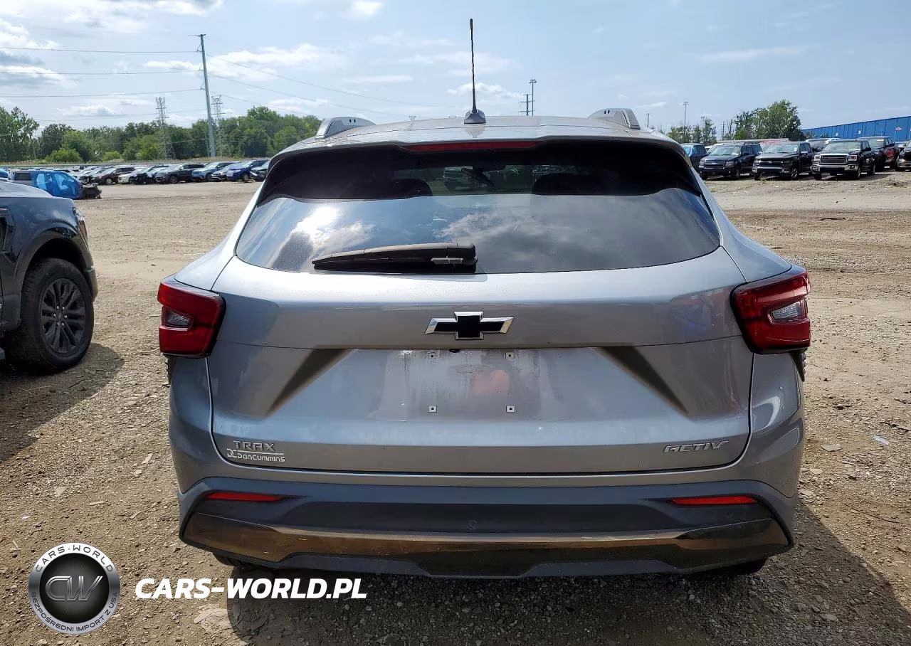 2025 Chevrolet Trax Activ VIN:KL77LKEP2SC012401 - 6