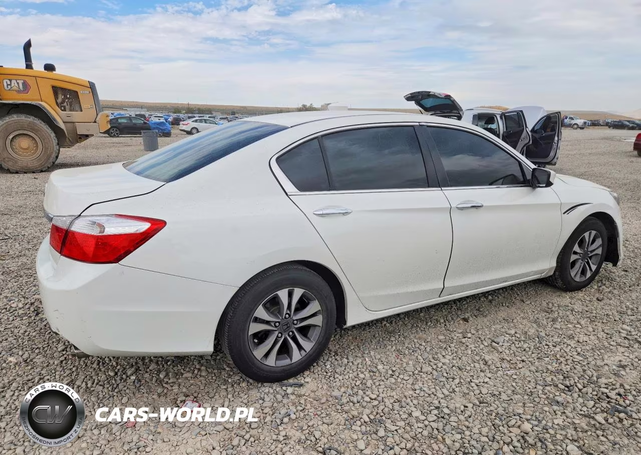 HONDA ACCORD LX VIN:1HGCR2F38DA199137 - 3