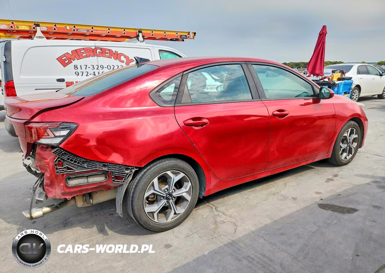 2019 Kia Forte Lxs VIN:3KPF24AD8KE077741 - 3
