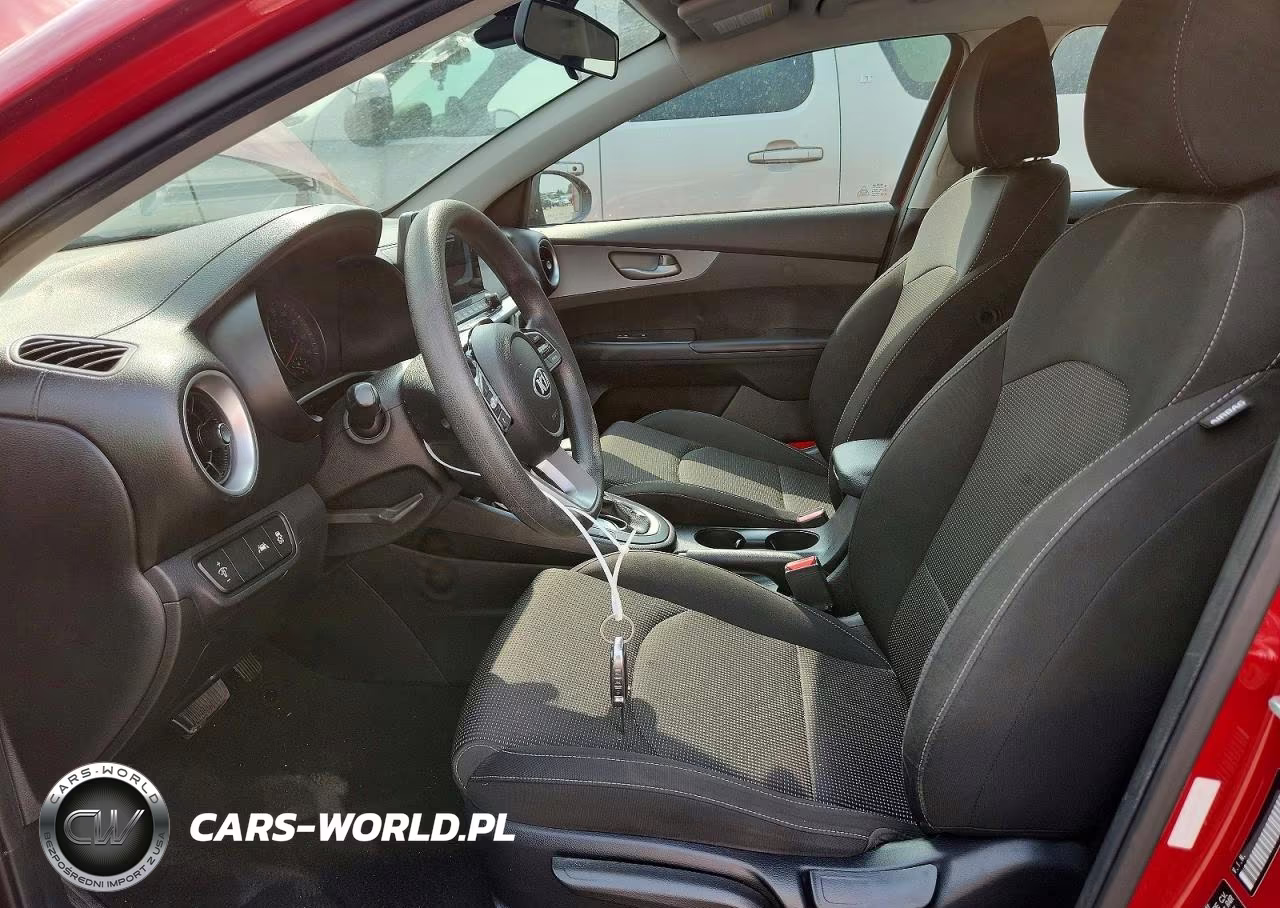 2019 Kia Forte Lxs VIN:3KPF24AD8KE077741 - 7
