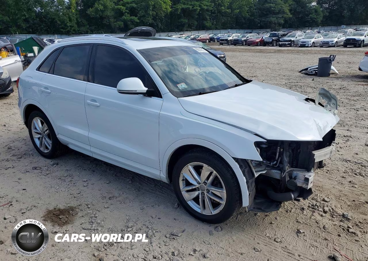 2016 Audi Q3 Premium Plus VIN:WA1EFCFS4GR021836 - 4